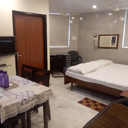 Service Apartments, Park Street, Calcutta Esterno foto