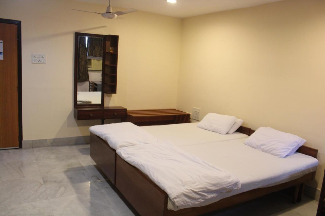 Service Apartments, Park Street, Calcutta Esterno foto