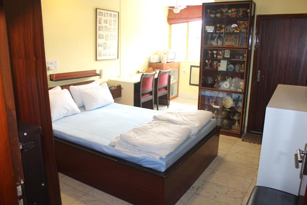 Service Apartments, Park Street, Calcutta Esterno foto