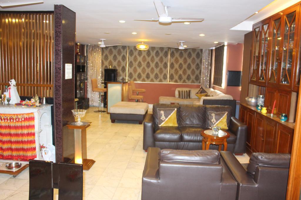Service Apartments, Park Street, Calcutta Esterno foto