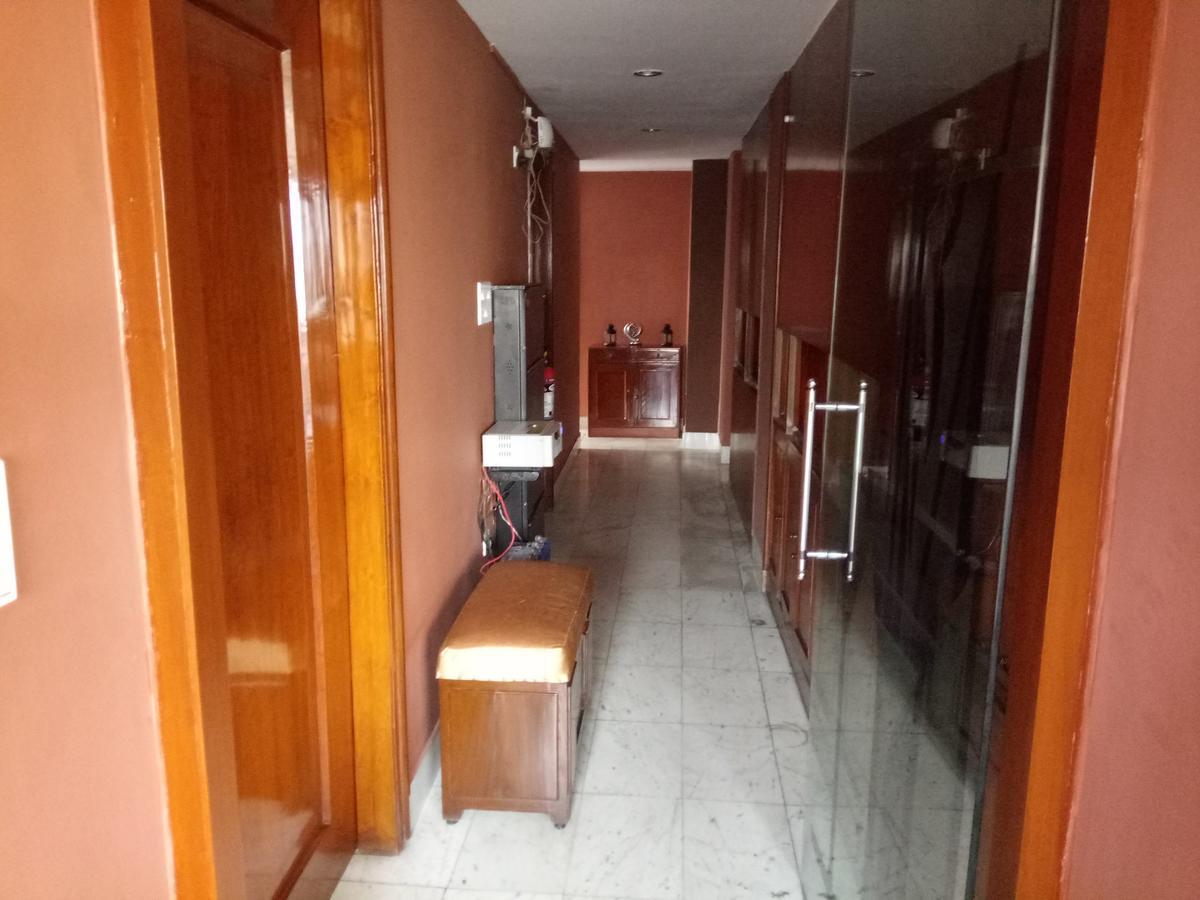 Service Apartments, Park Street, Calcutta Esterno foto
