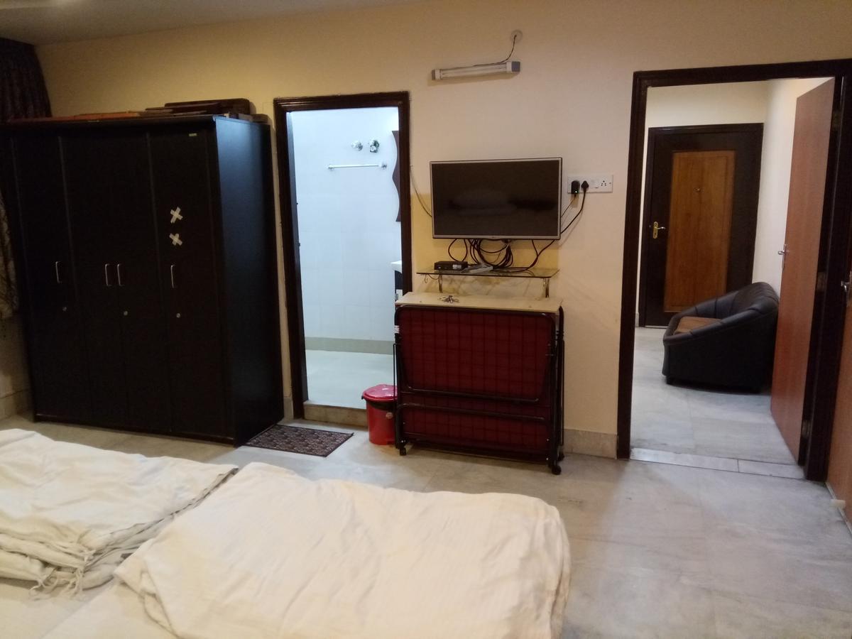 Service Apartments, Park Street, Calcutta Esterno foto