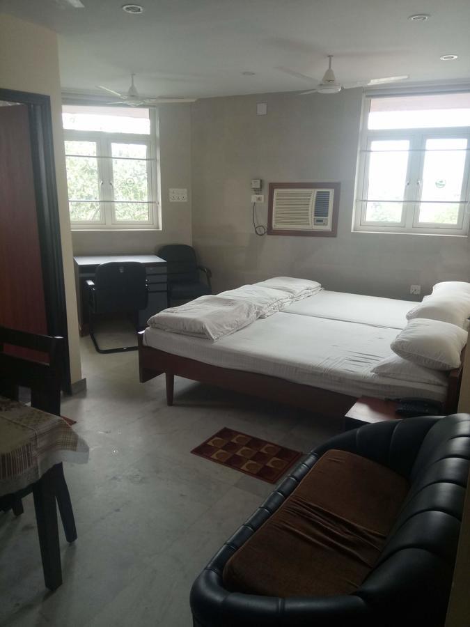 Service Apartments, Park Street, Calcutta Esterno foto